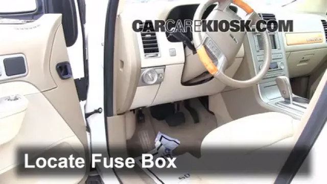 2007 Lincoln MKX 3.5L V6 Fuse (Interior) Check